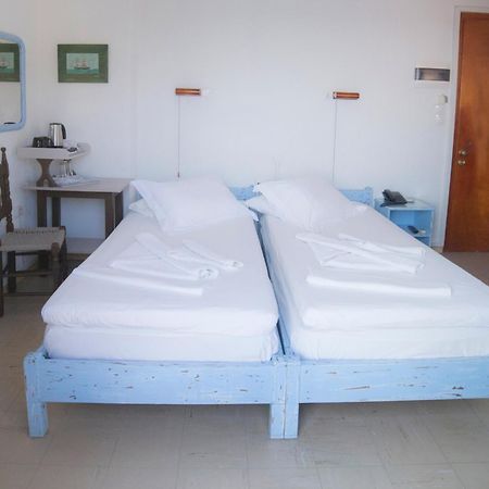 Marina Hotel Ágios Kírykos Buitenkant foto