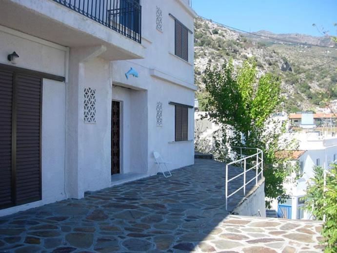 Marina Hotel Ágios Kírykos Buitenkant foto