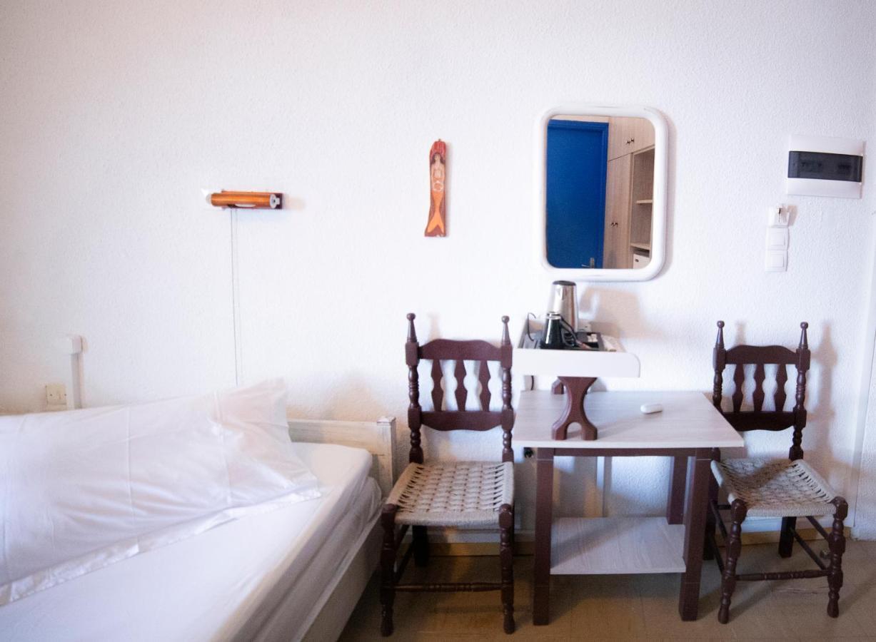 Marina Hotel Ágios Kírykos Buitenkant foto