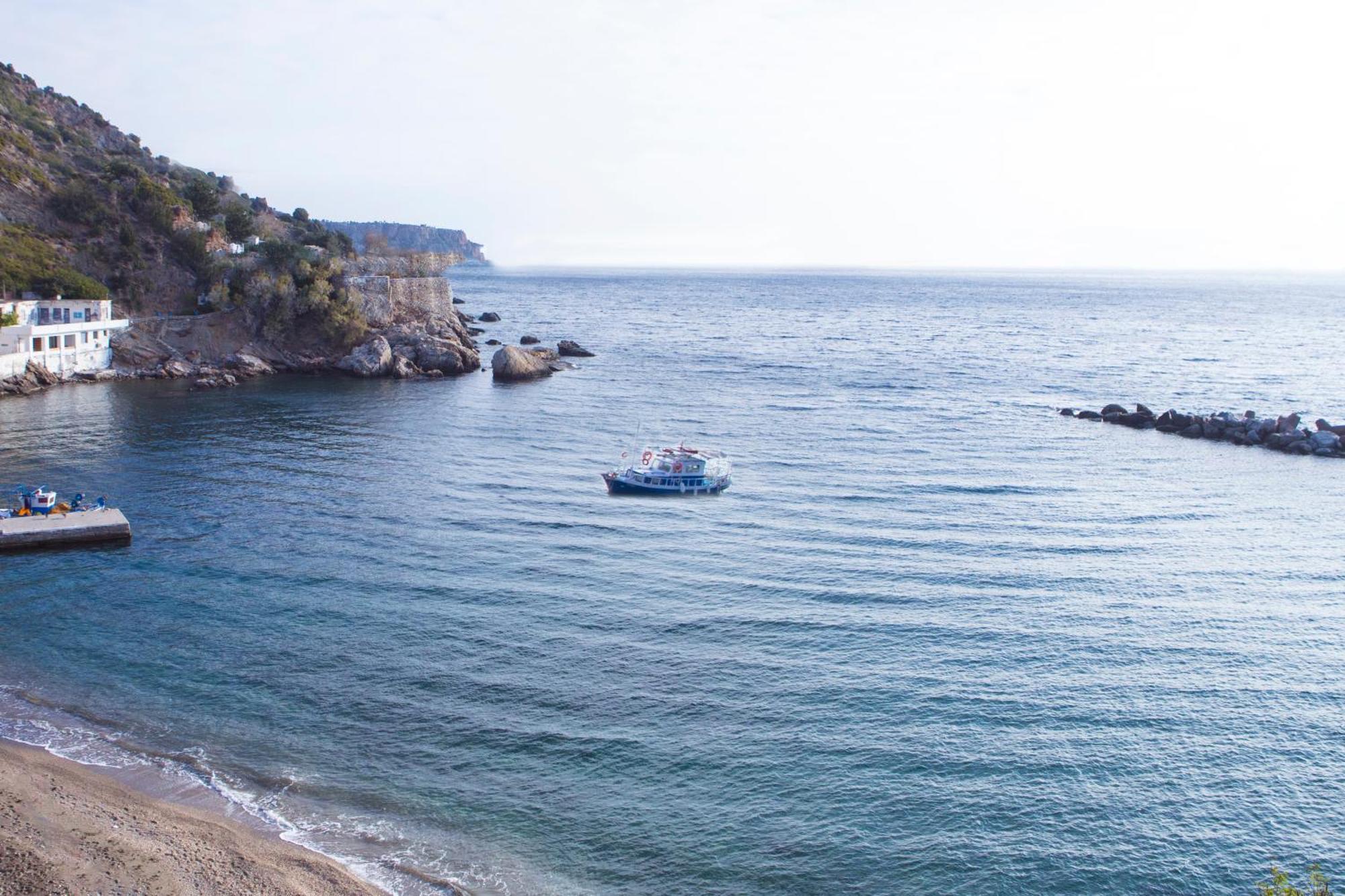 Marina Hotel Ágios Kírykos Buitenkant foto